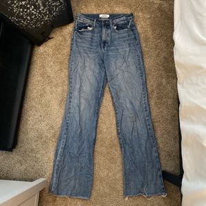 PISTOLA WIDE LEG FLARE JEANS